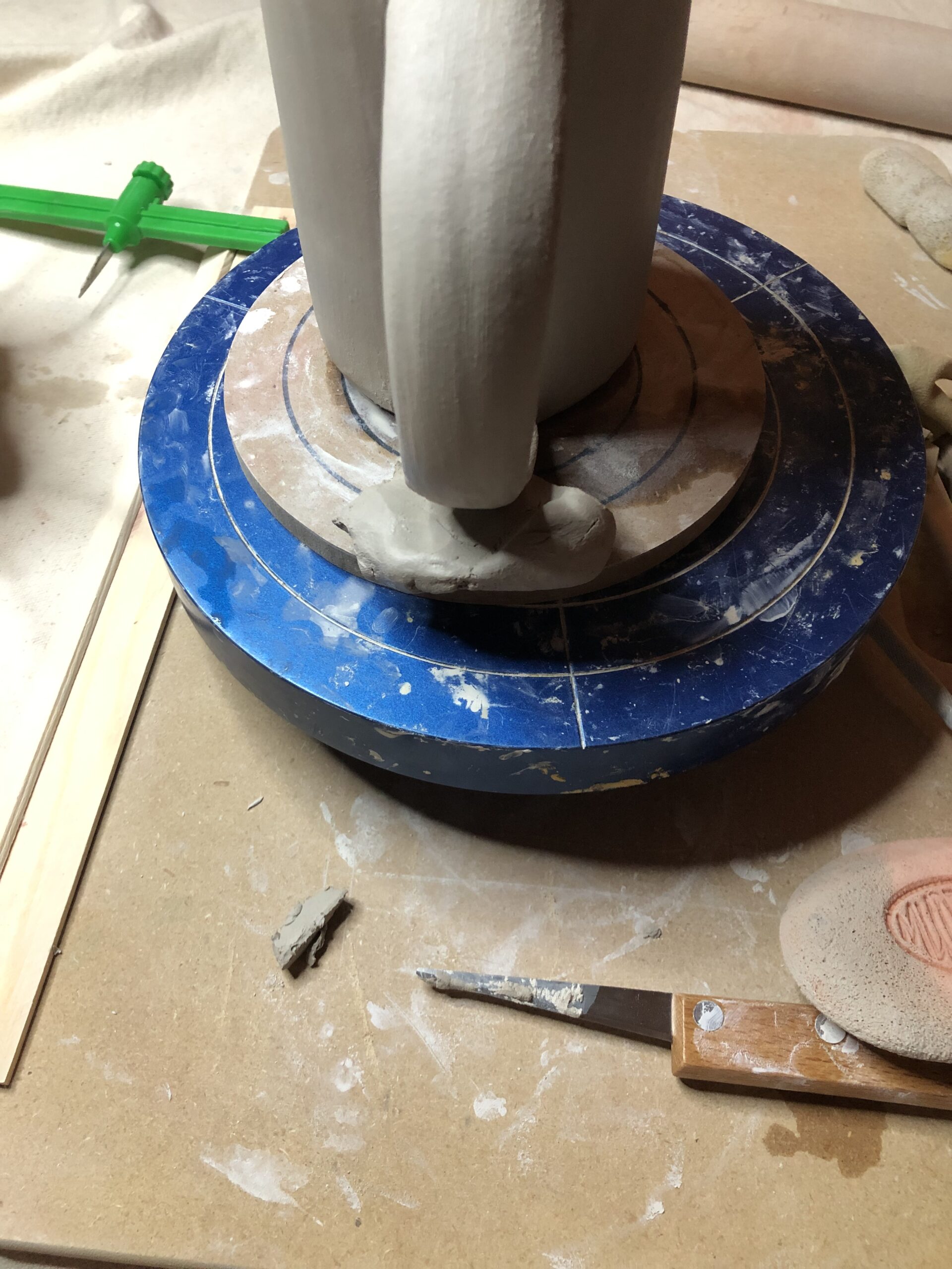 How to Make a Pottery Mug Handle: Step-by-Step Guide for Beginner Potters